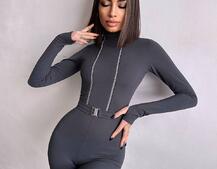 Облягаючий комбінезон з двома змійками та застібкою на талії Облягаючий комбінезон з двома змійками та застібкою на талії | PUSHKA SHOP