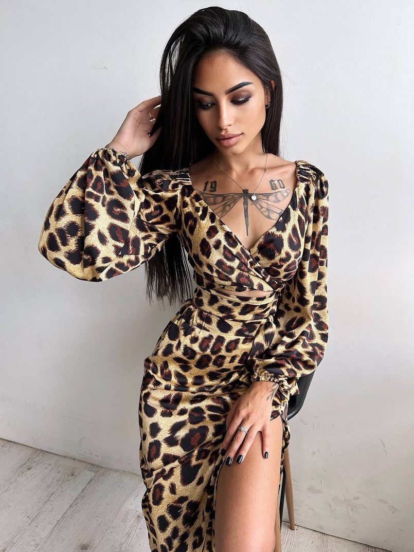 Комплект: топ із зав'язками на талії + спідниця міді з розрізом Комплект: топ із зав'язками на талії + спідниця міді з розрізом | PUSHKA SHOP