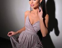 Блискуча сукня з пишною спідницею та шнурівкою на спинці Блискуча сукня з пишною спідницею та шнурівкою на спинці | PUSHKA SHOP