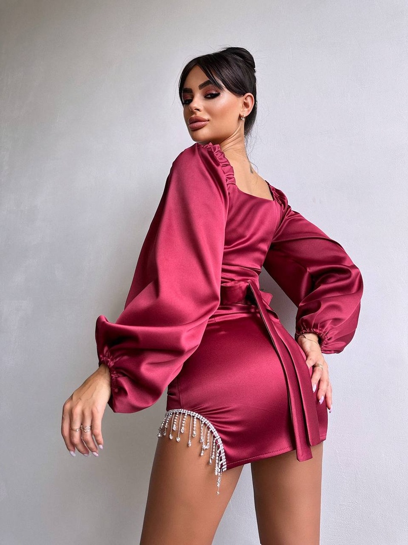 Атласний комплект, декорований бахромою зі страз Атласний комплект, декорований бахромою зі страз | PUSHKA SHOP