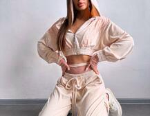 Велюровий комплект декорований стразами( бомбер+ рукавички+ штани + трусики) Велюровий комплект декорований стразами( бомбер+ рукавички+ штани + трусики) | PUSHKA SHOP