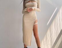 Облягаюча сукня міді цікавого крою Облягаюча сукня міді цікавого крою | PUSHKA SHOP