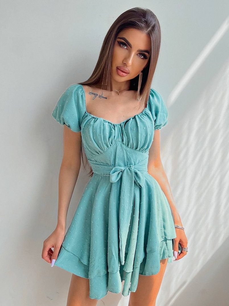 Платье со сборкой на груди и пышной юбкой  Платье со сборкой на груди и пышной юбкой  | PUSHKA SHOP