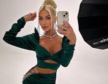 Сукня міні з драпіруванням, декорована стразами  Сукня міні з драпіруванням, декорована стразами  | PUSHKA SHOP