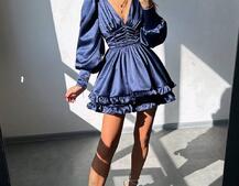 Атласна сукня з пишною подвійною спідницею та об‘ємними рукавами Атласна сукня з пишною подвійною спідницею та об‘ємними рукавами | PUSHKA SHOP