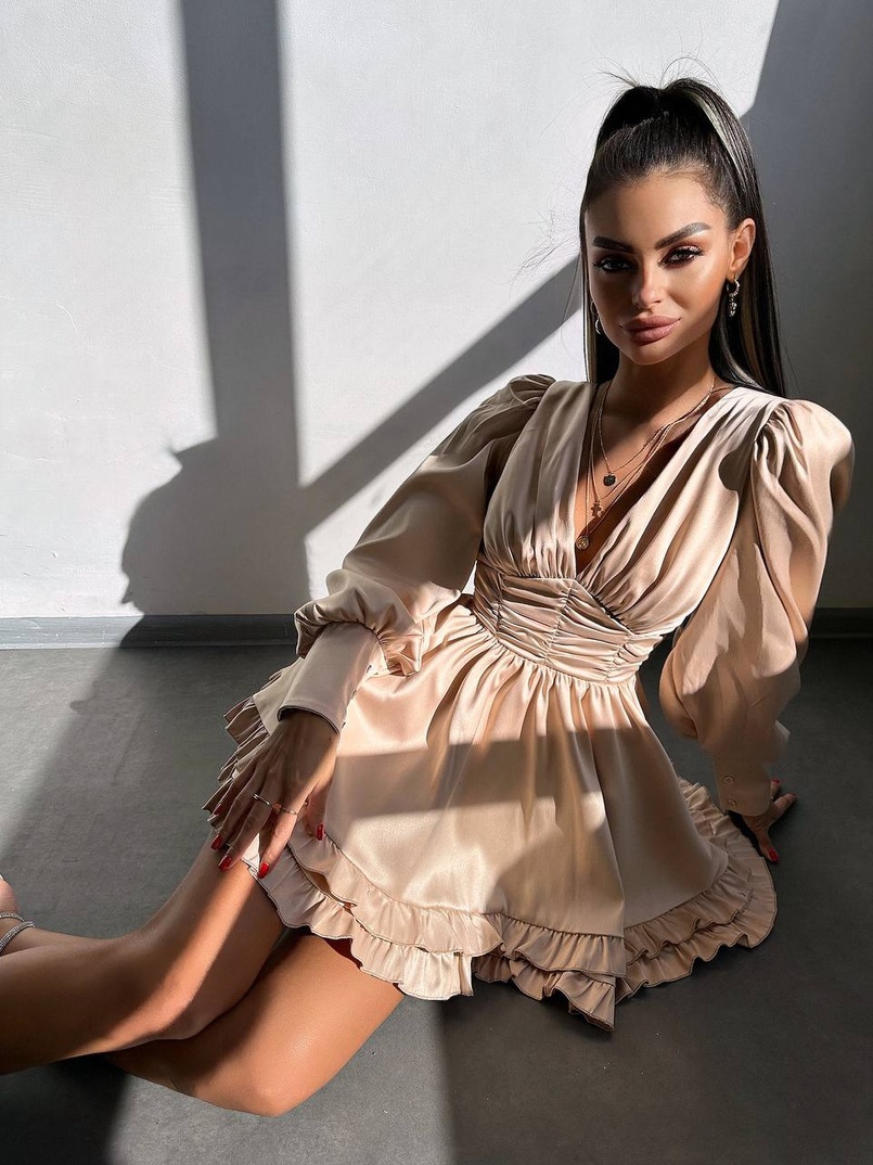 Атласна сукня з пишною подвійною спідницею та об‘ємними рукавами | PUSHKA SHOP