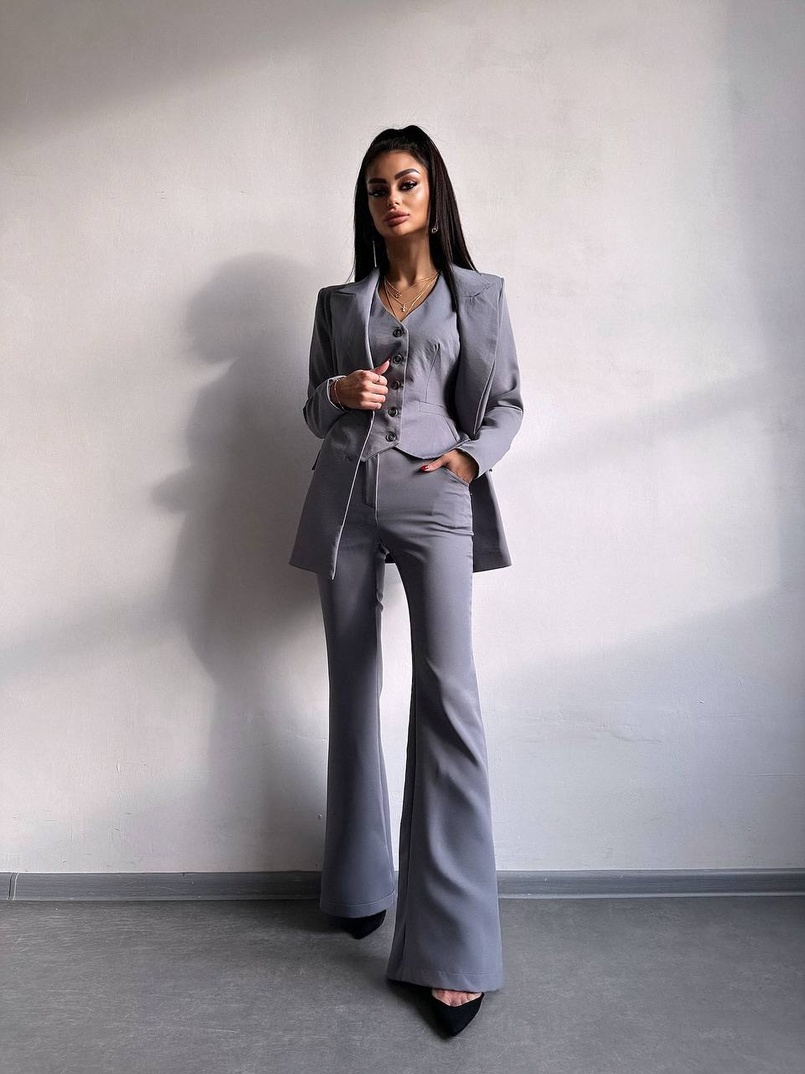Костюм: піджак на підкладці, штани кльош+ жилет  Костюм: піджак на підкладці, штани кльош+ жилет  | PUSHKA SHOP