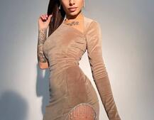 Бархатное платье, декорированное бахромой из страз  Бархатное платье, декорированное бахромой из страз  | PUSHKA SHOP