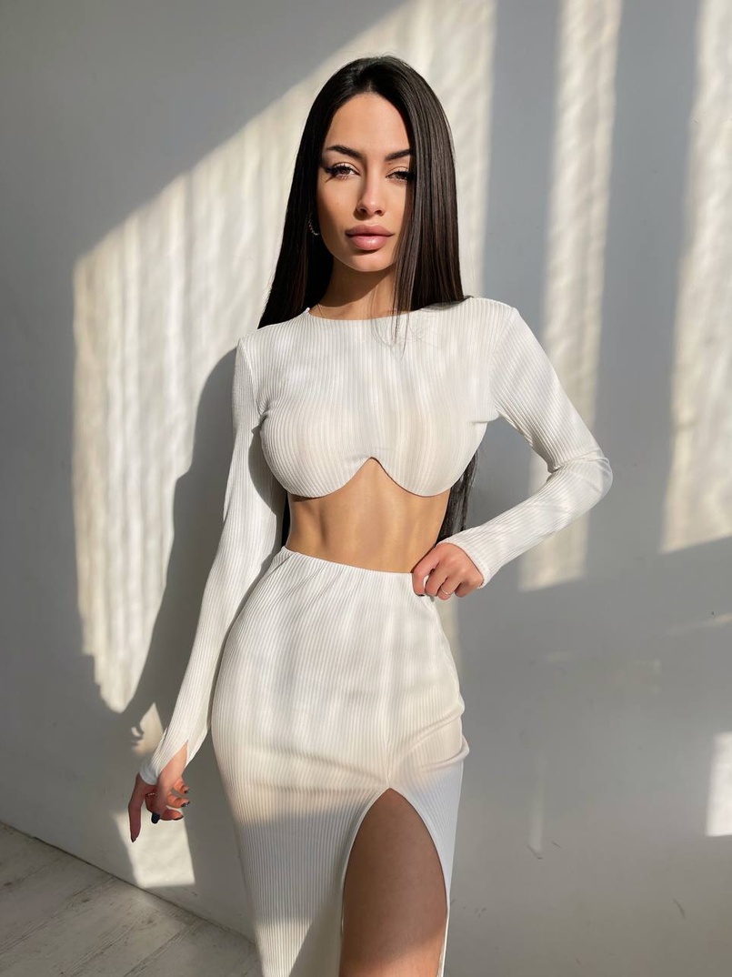 Трикотажный комплект: топ с чашечками push up + юбка миди с разрезом  Трикотажный комплект: топ с чашечками push up + юбка миди с разрезом  | PUSHKA SHOP