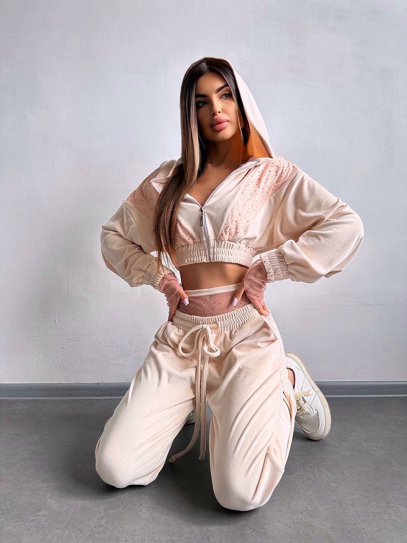 Велюровий комплект декорований стразами( бомбер+ рукавички+ штани + трусики) Велюровий комплект декорований стразами( бомбер+ рукавички+ штани + трусики) | PUSHKA SHOP