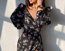 Квіткова сукня-міді з розрізом та об'ємними рукавами Квіткова сукня-міді з розрізом та об'ємними рукавами | PUSHKA SHOP