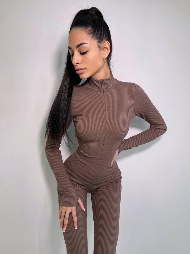 Трикотажный облегающий комбинезон  Трикотажный облегающий комбинезон  | PUSHKA SHOP