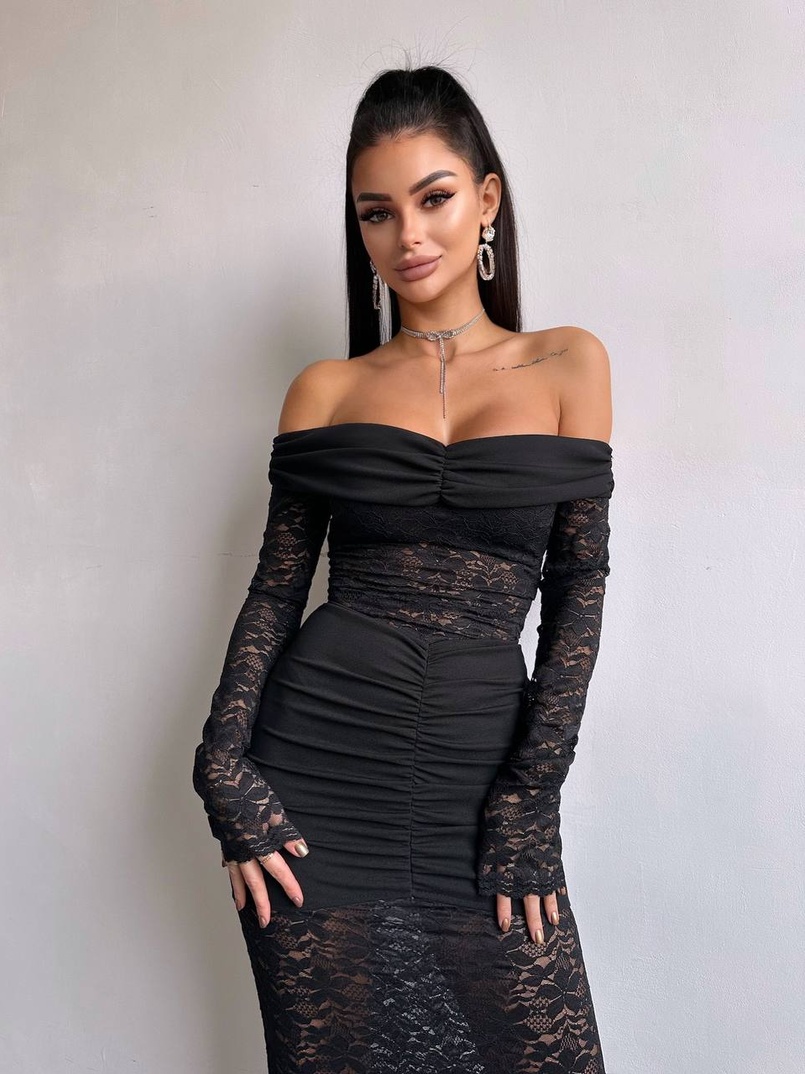 Мереживна сукня максі з драпіруванням Мереживна сукня максі з драпіруванням | PUSHKA SHOP