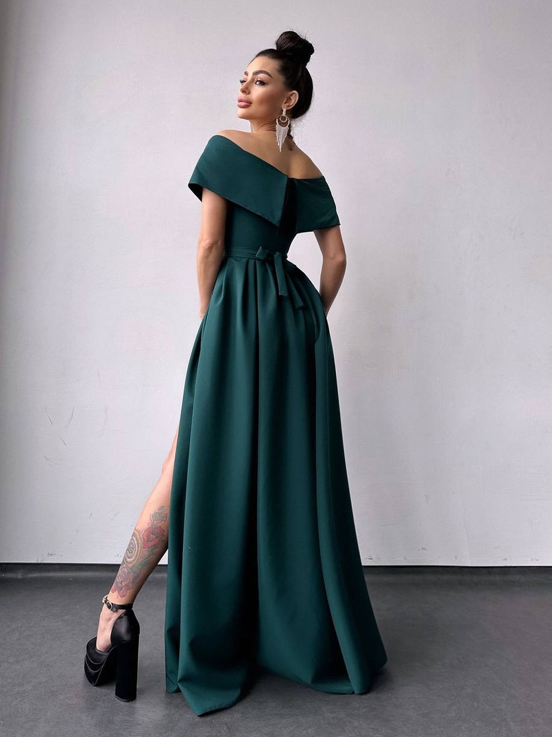 Сукня максі  з відкритими плечима та розрізом на спідниці | PUSHKA SHOP