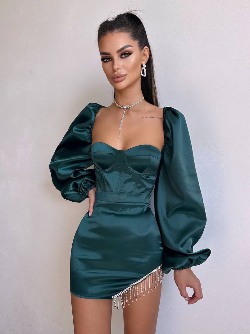 Атласний  комплект: корсет + спідниця декорована бахромою зі страз Атласний  комплект: корсет + спідниця декорована бахромою зі страз | PUSHKA SHOP