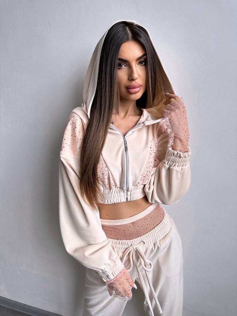 Велюровий комплект декорований стразами( бомбер+ рукавички+ штани + трусики) Велюровий комплект декорований стразами( бомбер+ рукавички+ штани + трусики) | PUSHKA SHOP