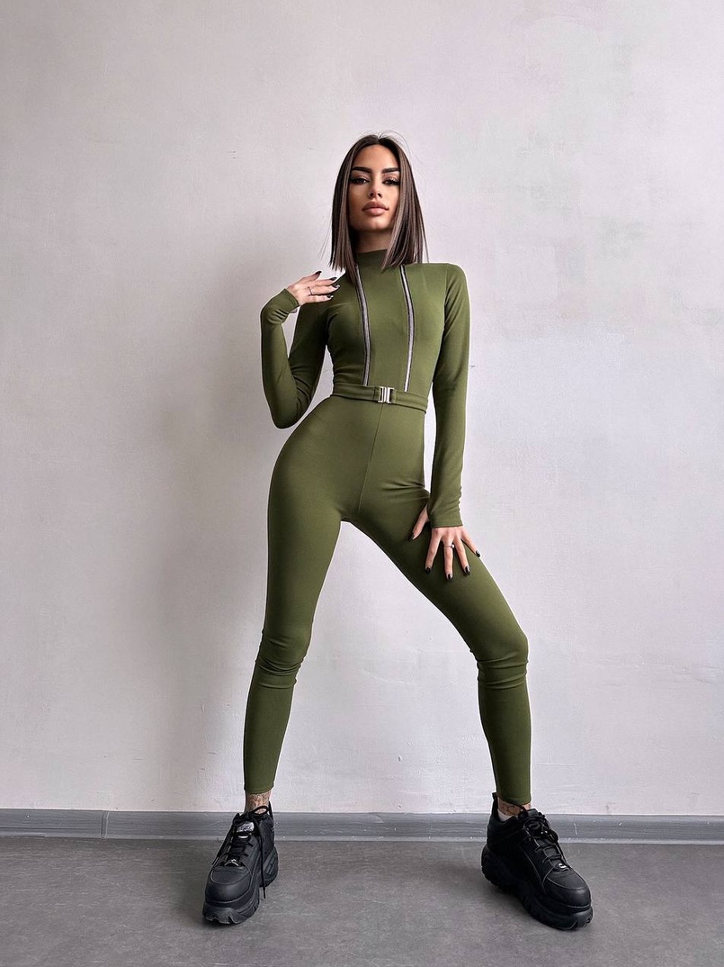 Облягаючий комбінезон з двома змійками та застібкою на талії Облягаючий комбінезон з двома змійками та застібкою на талії | PUSHKA SHOP