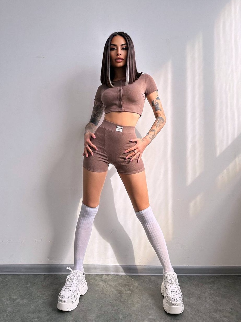 Комплект: топ на ґудзиках + велосипедки Комплект: топ на ґудзиках + велосипедки | PUSHKA SHOP