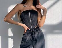 Велюровий комплект трійка: кофта + корсет на блискавці+ штани Велюровий комплект трійка: кофта + корсет на блискавці+ штани | PUSHKA SHOP