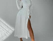 Трикотажное платье миди с разрезом Трикотажное платье миди с разрезом | PUSHKA SHOP