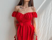 Платье со сборкой на груди и пышной юбкой  | PUSHKA SHOP