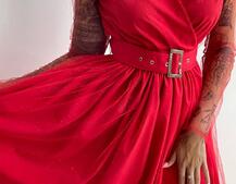 Блискуча сукня-міді із запахом на грудях і розрізом на спідниці з широким поясом  Блискуча сукня-міді із запахом на грудях і розрізом на спідниці з широким поясом  | PUSHKA SHOP