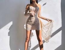 Сукня міні зі шлейфом та рукавичками Сукня міні зі шлейфом та рукавичками | PUSHKA SHOP