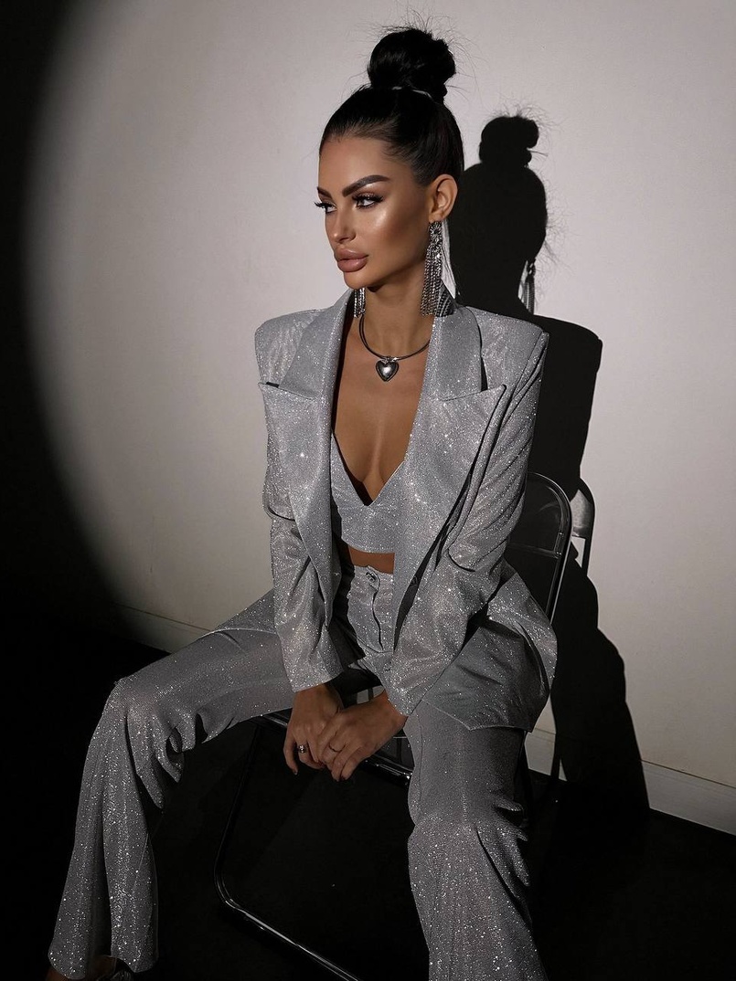 Костюм: піджак на підкладці, штани кльош+ топ з чашечками Костюм: піджак на підкладці, штани кльош+ топ з чашечками | PUSHKA SHOP