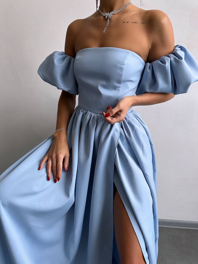 Сукня максі  з розрізом на спідниці та об’ємними рукавами  | PUSHKA SHOP