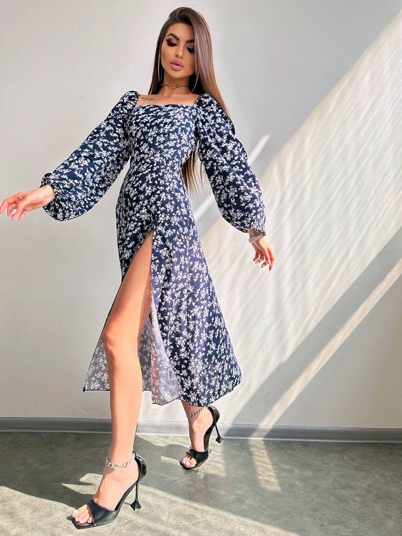 Квіткова сукня-міді зі шнурівкою на спинці та розрізом на ніжці Квіткова сукня-міді зі шнурівкою на спинці та розрізом на ніжці | PUSHKA SHOP