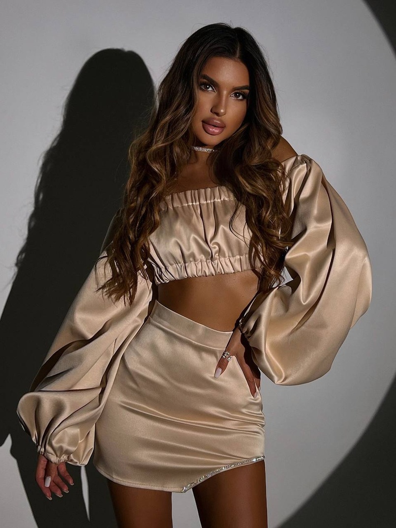 Атласний комплект, декорований стразами Ручна робота, прикраса пришита  Атласний комплект, декорований стразами Ручна робота, прикраса пришита  | PUSHKA SHOP