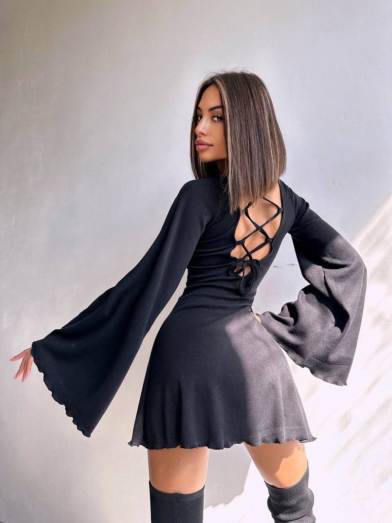 Трикотажна сукня зі шнурівкою на спинці    Трикотажна сукня зі шнурівкою на спинці    | PUSHKA SHOP