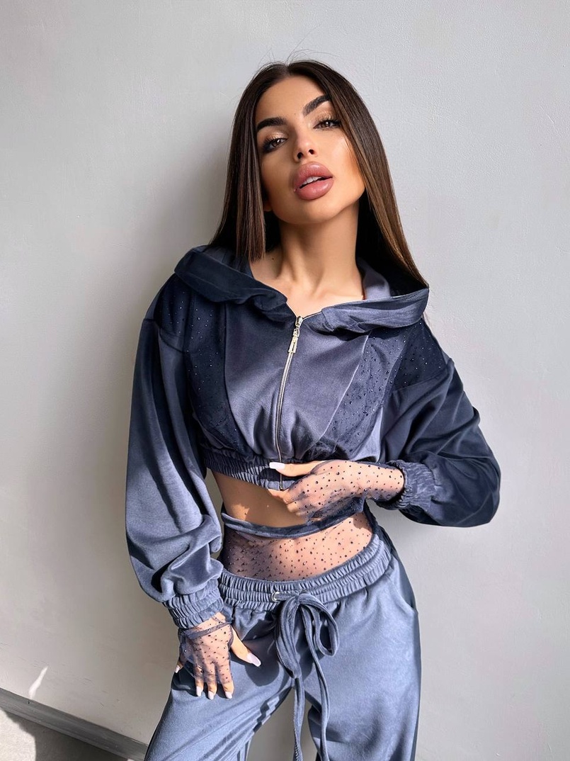 Велюровий комплект декорований стразами( бомбер+ рукавички+ штани + трусики) Велюровий комплект декорований стразами( бомбер+ рукавички+ штани + трусики) | PUSHKA SHOP