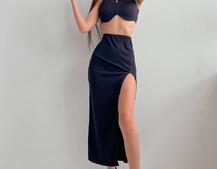 Комплект: топ с чашечками с эффектом push up + юбка миди с разрезом  Комплект: топ с чашечками с эффектом push up + юбка миди с разрезом  | PUSHKA SHOP