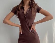 Трикотажное облегающее платье поло с разрезом  Трикотажное облегающее платье поло с разрезом  | PUSHKA SHOP