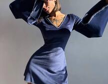 Оксамитова сукня,  декорована стразами з розкльошоними рукавами  Оксамитова сукня,  декорована стразами з розкльошоними рукавами  | PUSHKA SHOP