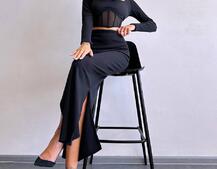 Трикотажний комплект: топ з елементами корсету та спідниця з розрізами  Трикотажний комплект: топ з елементами корсету та спідниця з розрізами  | PUSHKA SHOP