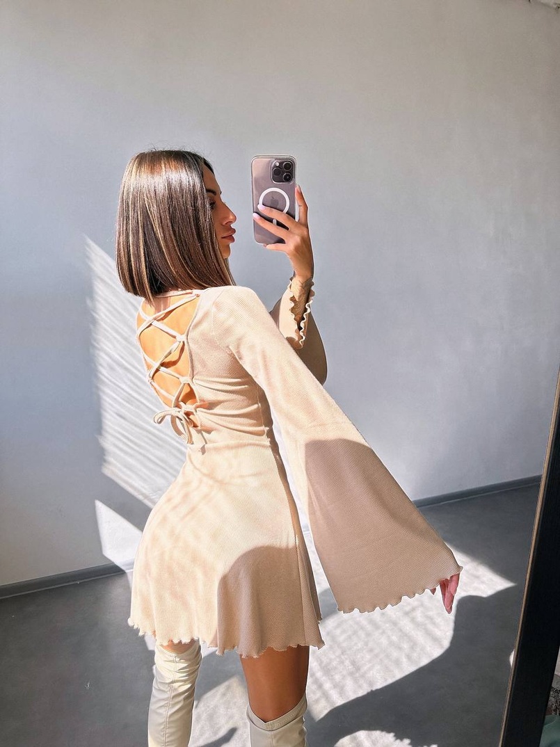 Трикотажна сукня зі шнурівкою на спинці    Трикотажна сукня зі шнурівкою на спинці    | PUSHKA SHOP