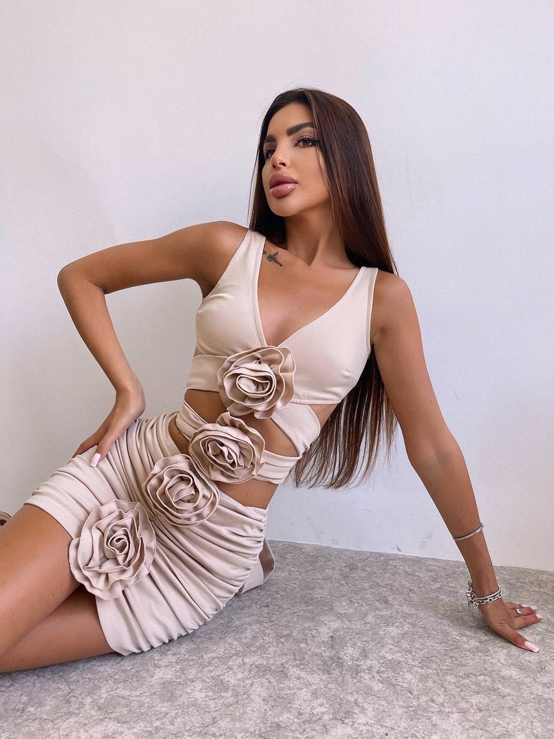 Комплект: топ та спідниця з трояндами    Комплект: топ та спідниця з трояндами    | PUSHKA SHOP