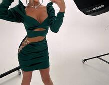 Сукня міні з драпіруванням, декорована стразами  Сукня міні з драпіруванням, декорована стразами  | PUSHKA SHOP