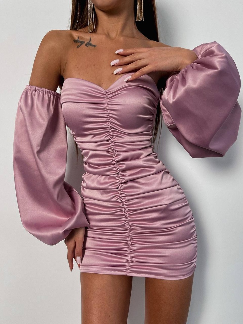 Атласна сукня з драпіруванням Атласна сукня з драпіруванням | PUSHKA SHOP