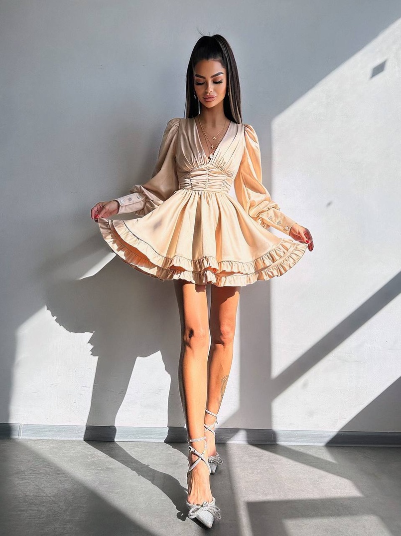 Атласна сукня з пишною подвійною спідницею та об‘ємними рукавами | PUSHKA SHOP