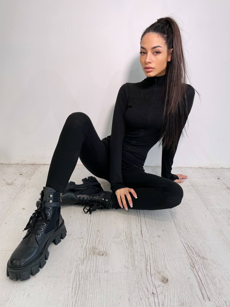 Трикотажный облегающий комбинезон  Трикотажный облегающий комбинезон  | PUSHKA SHOP