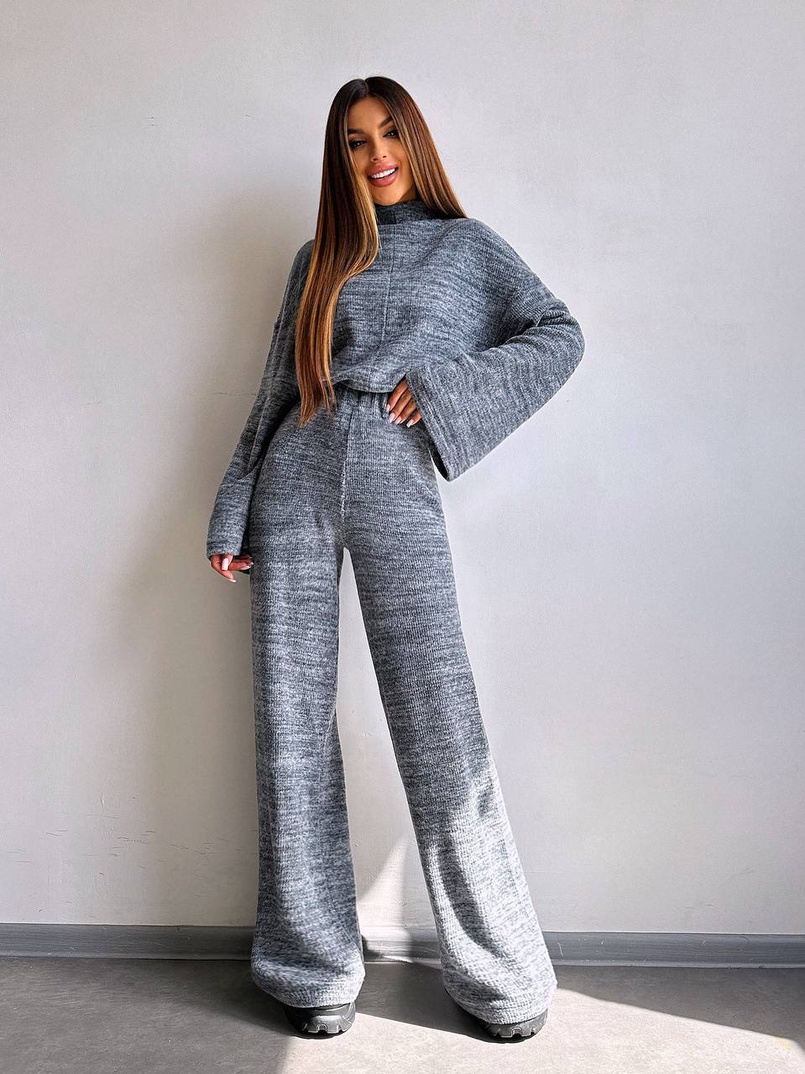 Трикотажний базовий комплект: світшот + штани  Трикотажний базовий комплект: світшот + штани  | PUSHKA SHOP