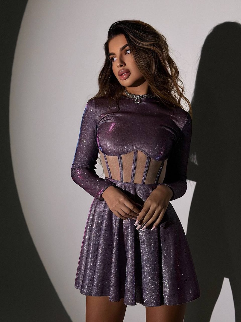 Блискуча корсетна сукня з пишною спідницею Блискуча корсетна сукня з пишною спідницею | PUSHKA SHOP