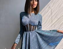 Приталена блискуча сукня з корсетною вставкою та пишною спідницею-сонцем Приталена блискуча сукня з корсетною вставкою та пишною спідницею-сонцем | PUSHKA SHOP