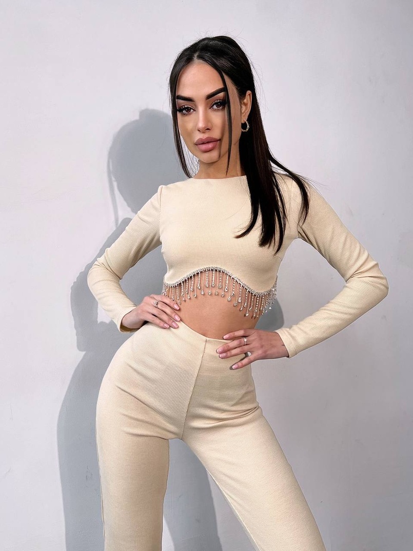 Комплект : штани кльош і топ , декорований бахромою зі страз Ручна робота Комплект : штани кльош і топ , декорований бахромою зі страз Ручна робота | PUSHKA SHOP