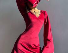 Оксамитова сукня,  декорована стразами з розкльошоними рукавами  Оксамитова сукня,  декорована стразами з розкльошоними рукавами  | PUSHKA SHOP