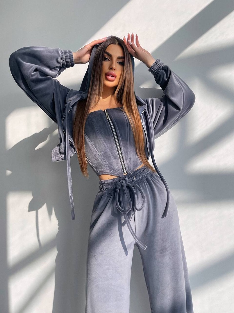 Велюровий комплект трійка: кофта + корсет на блискавці+ штани Велюровий комплект трійка: кофта + корсет на блискавці+ штани | PUSHKA SHOP