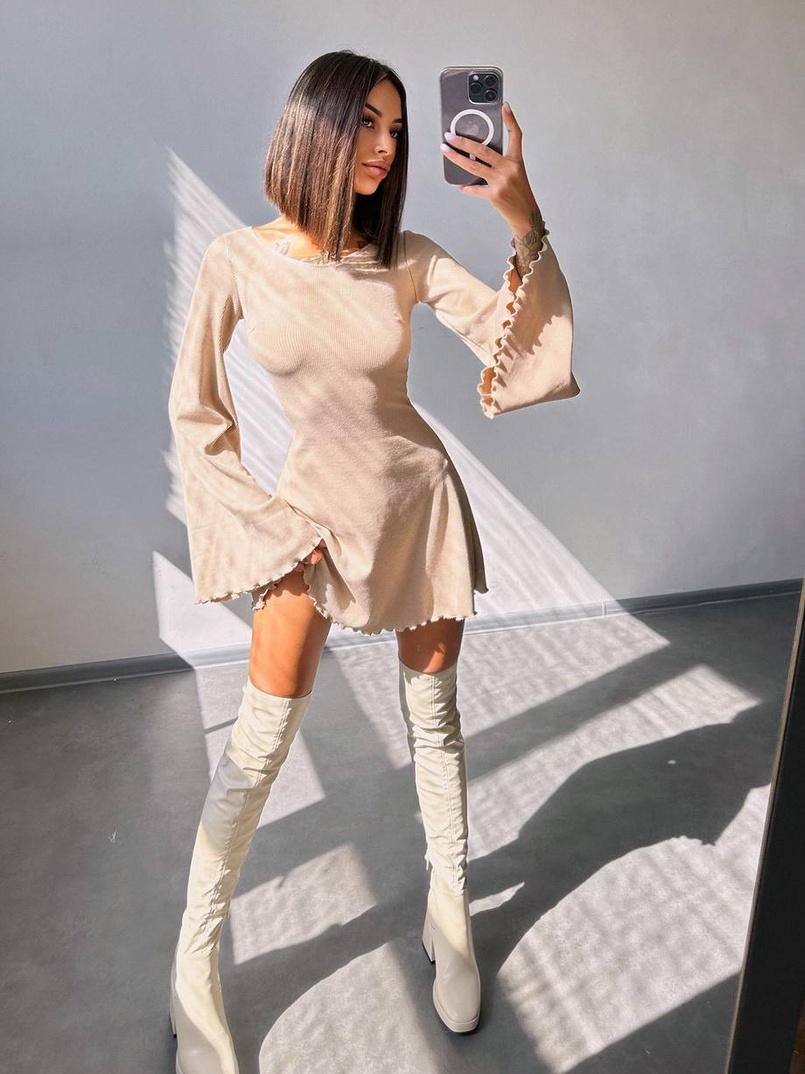 Трикотажна сукня зі шнурівкою на спинці    Трикотажна сукня зі шнурівкою на спинці    | PUSHKA SHOP